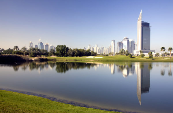 Out-Of-Bounds_EmiratesGolfFaldo_golfbana