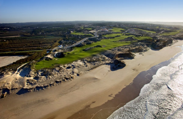 Out-Of-Bounds_Praia-Del-Rey_golfbana