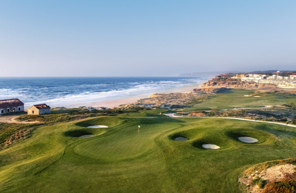 Out-Of-Bounds_Praia-Del-Rey_golfbana